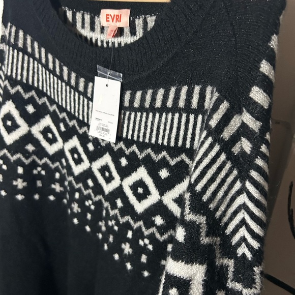 NEW Evri Black + White Winter Patterned Sweater, Women’s 3X, Metallic Detailing - Picture 2 of 7